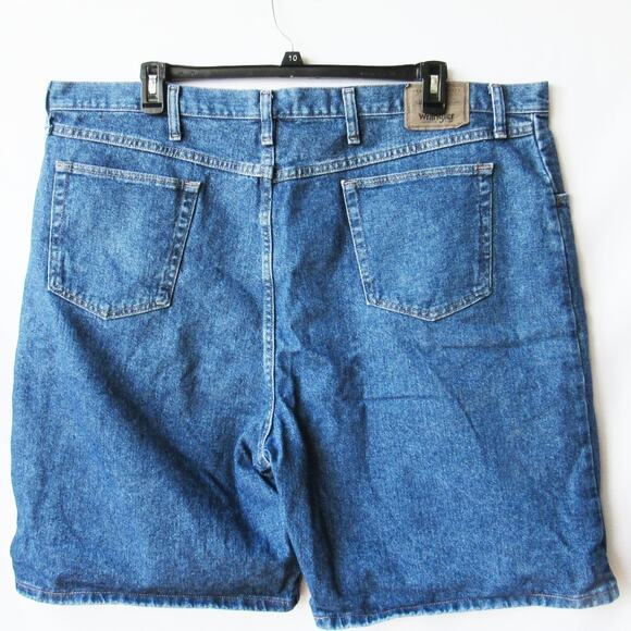 Wrangler Men's Blue Medium Wash Flat Front Jean Denim Shorts Size 46 - Picture 2 of 6